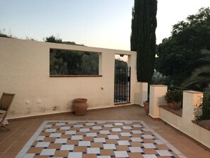 Terrace/patio