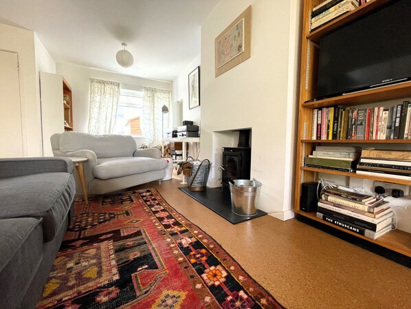 Living Room / Lounge