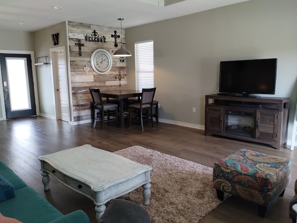 Living / Dining