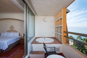 Bedroom/Balcony