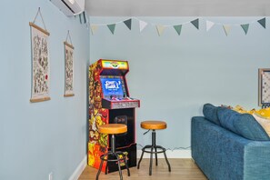 Spielezimmer