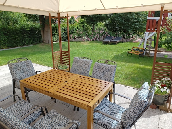 Garten-Terrasse