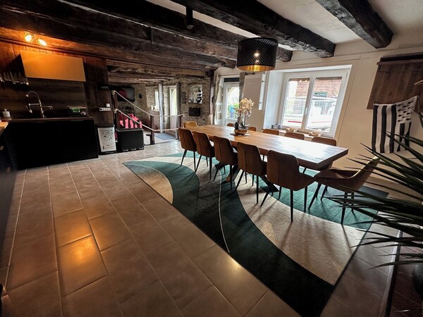 Luxury Manor House For 12 People With Indoor Swimming Pool - Bretaña
