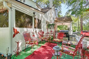 Patio | Grill | Outdoor Seating