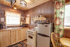Studio | Kitchenette | Drip Coffee Maker