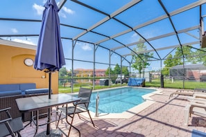 Screened Patio | Private Pool | 14 Mi to Universal Studios