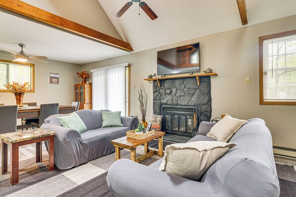 Jim Thorpe Vacation Rental | 3BR | 1.5BA | 1,425 Sq Ft | 3 Steps Required