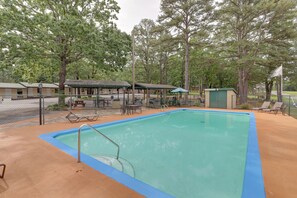 Southern Comfort Inn & Resort | Community Amenities