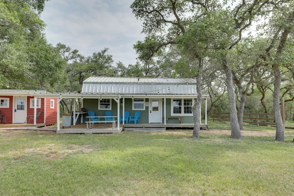 Rock Island Vacation Rental | 3BR | 2BA | 512 Sq Ft | Stairs Required