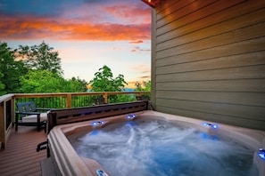 Bain à remous extérieur