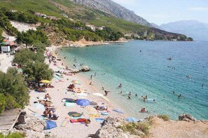 Nearby beach, 3 min walk from the room