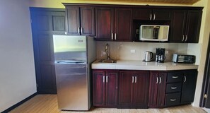Casita La Mariposa Kitchenette
