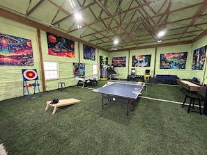 Spielezimmer