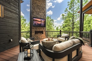 View of the spacious back deck