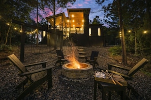 Fire pit