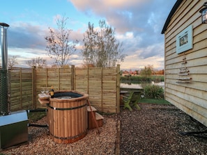 Bain à remous extérieur