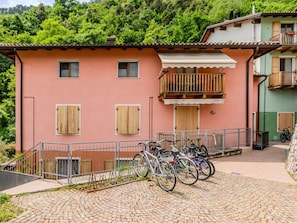 Domicile, Maison, Zone Résidentielle, Balcon, Village, Chalet, Pente, Village De Montagne, ClÎture, Porche