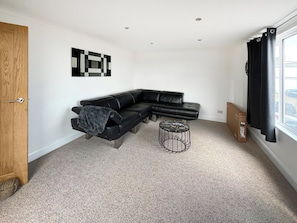 Living area | Thirslet, Maldon