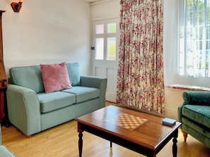 Living area | Deepend, Dawlish