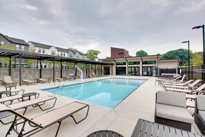 Empire Zephyr | Community Pool | Multi-Level Townhome