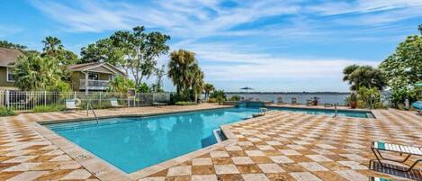 Riverside Community Pool