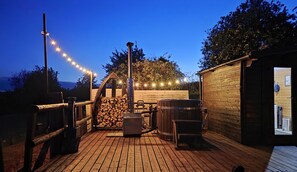 Beautiful hot tub under the stars
