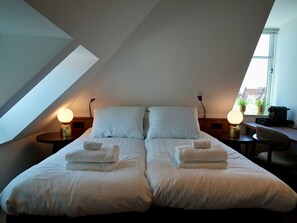 Appartement, Piscine, Condominium, Ombre, Ville Resort, Recours, Hôtel, Balcon