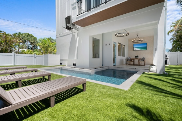 Your luxury vacation awaits