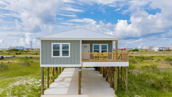Welcome to Bay Dreams!