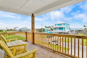 Easy beach access and Bay views