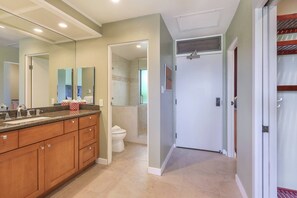 KGV-24P7 Because your bathroom should be just as fabulous as the rest of your getaway