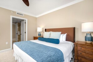 HKH-515    A restful retreat, just steps from adventure: Master Bedroom