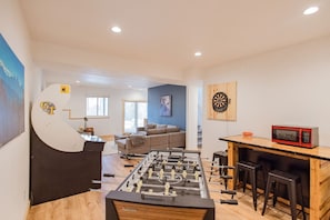 Spielezimmer