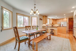 Dining Area | Board Games | Books | Workstation