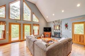Living Room | Main Level | Smart TV | Central Heating & A/C