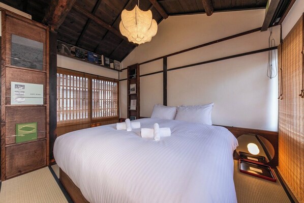 834_Mibu_01 _cover _ property page_
