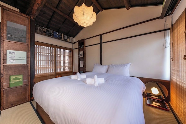 834_Mibu_01 _cover _ property page_