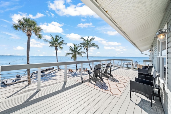 Beautiful Balcony riverfront views