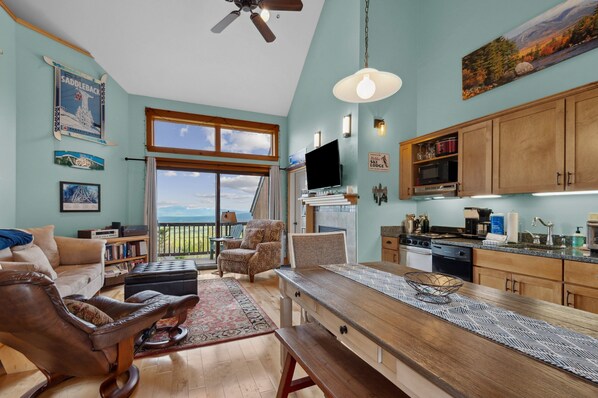 Welcome to South Branch Condo 13-3 at Saddleback!