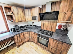 Kitchen / Dining Room