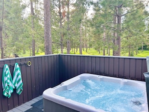Brand new 2025 hot tub!