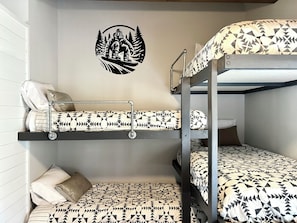 Bunkroom, with 5 memory foam twin beds.