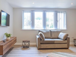 Open plan living space | Old Jail View, Holmfirth