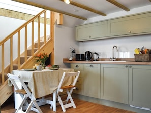 Kitchen/diner | Roseland Retreat - Roseland Rendevous, Truro