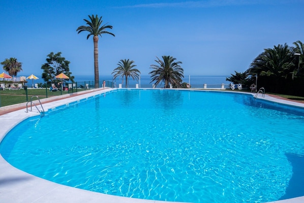 Holiday Home Swimming Pool