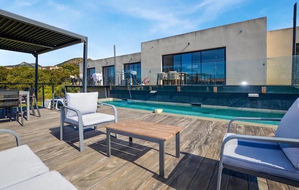 pool