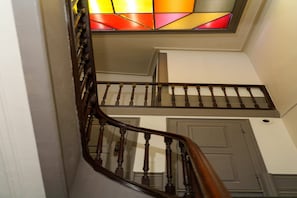 Entrance / Reception