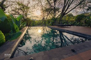 piscina/ swimming pool