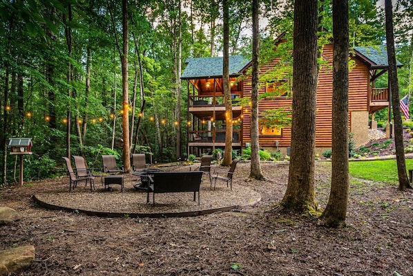 Outdoor Seating Area with Fire Pit