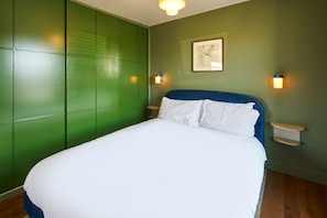 Apartment 2, Lewes Road, Newhaven - Host & Stay